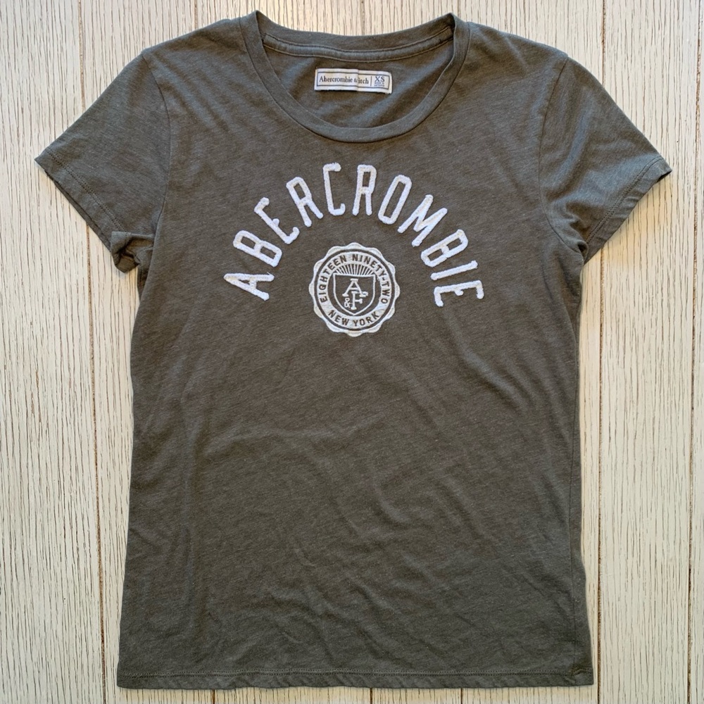 Abercrombie logo tee